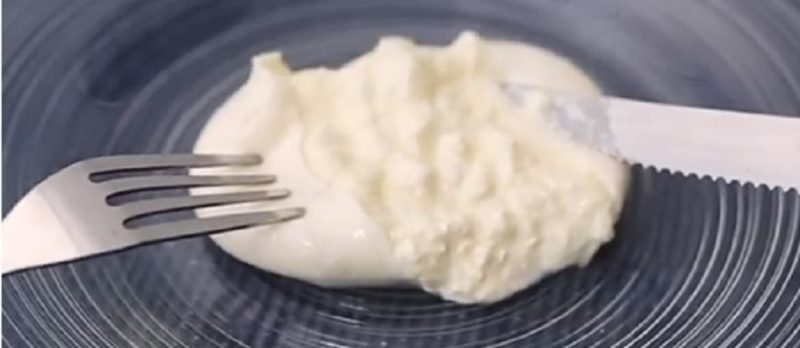 生モッツァレラ　ブラータ（チーズ）田中義剛（花畑牧場）つぶれない店