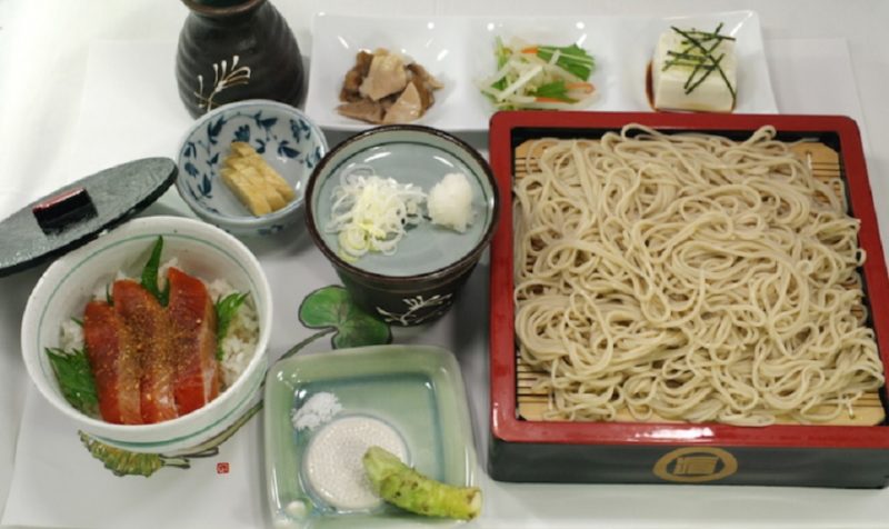 宇留賀さんオススメそば処　安留賀（信州サーモン丼）せっかくグルメ